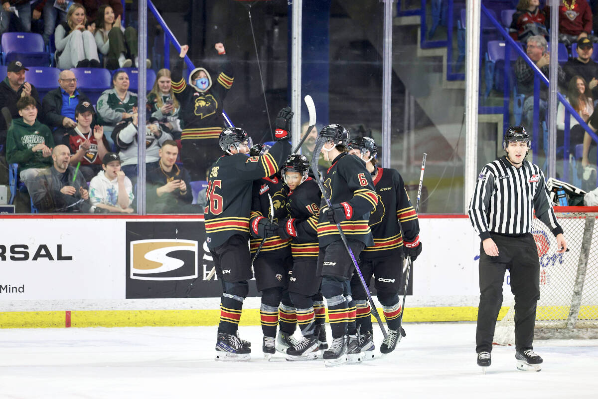 Giants cap impressive weekend with 4-3 win over the Everett Silvertips. (Rob Wilton, Giants/Special to Langley Advance Times)