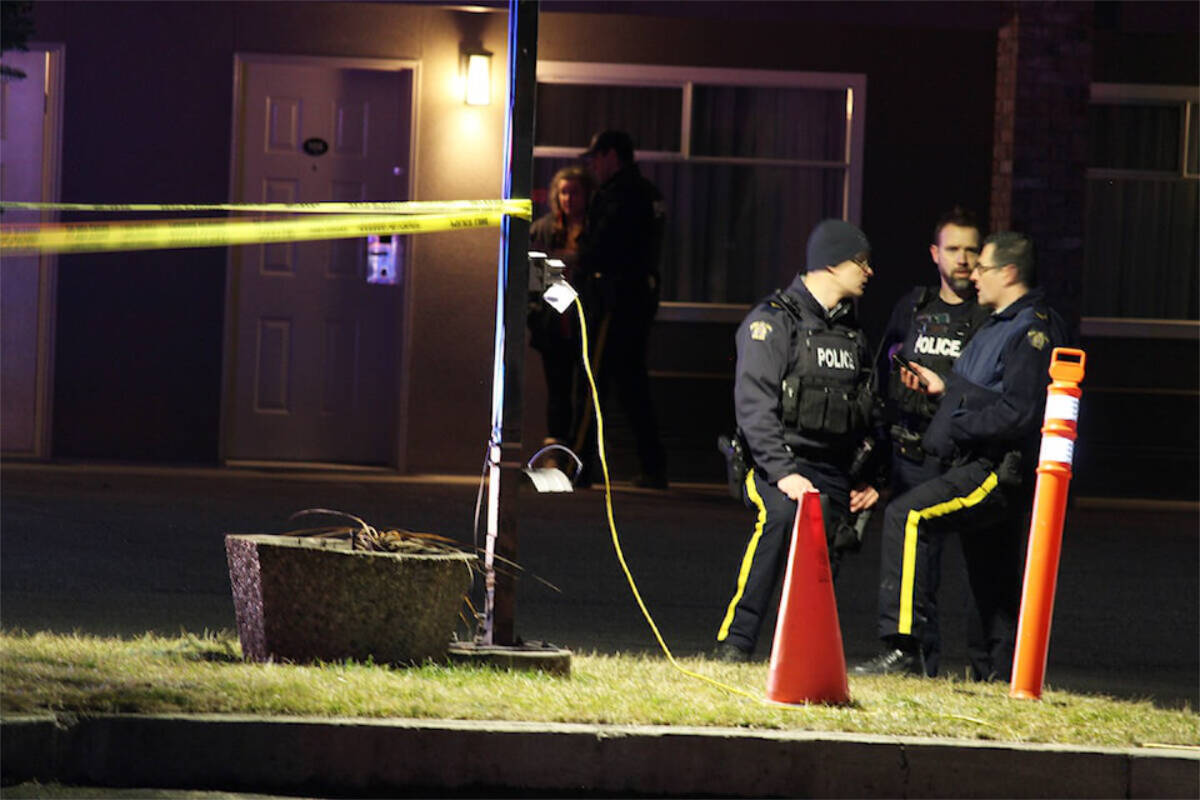 There was a heavy police presence at the Sicamous Best Western Saturday evening, Feb. 24, as officers investigated a homicide, with Forensic Identification Services and Kelowna Major Crimes on scene as well. (Heather Black/Eagle Valley News)