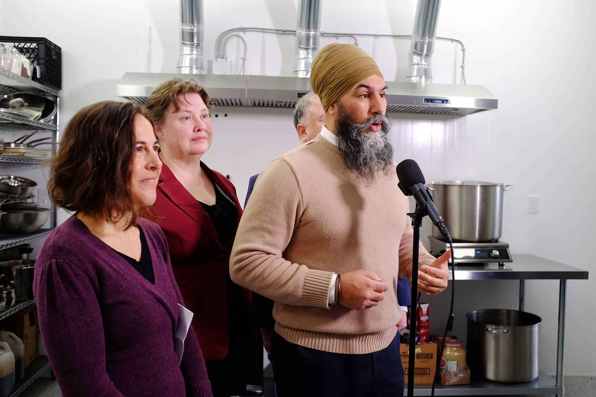 On Wednesday morning, March 6, Canada’s NDP Leader Jagmeet Singh visited the Comox Valley to advocate for a national school lunch program to be implemented in the upcoming budget. (Olivier Laurin / Comox Valley Record)