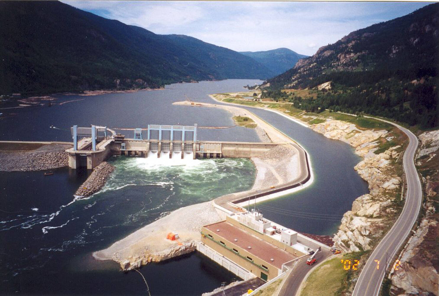 The Arrow Lakes generating station/Hugh Keenleyside Dam. (photo courtesy Wikipedia)