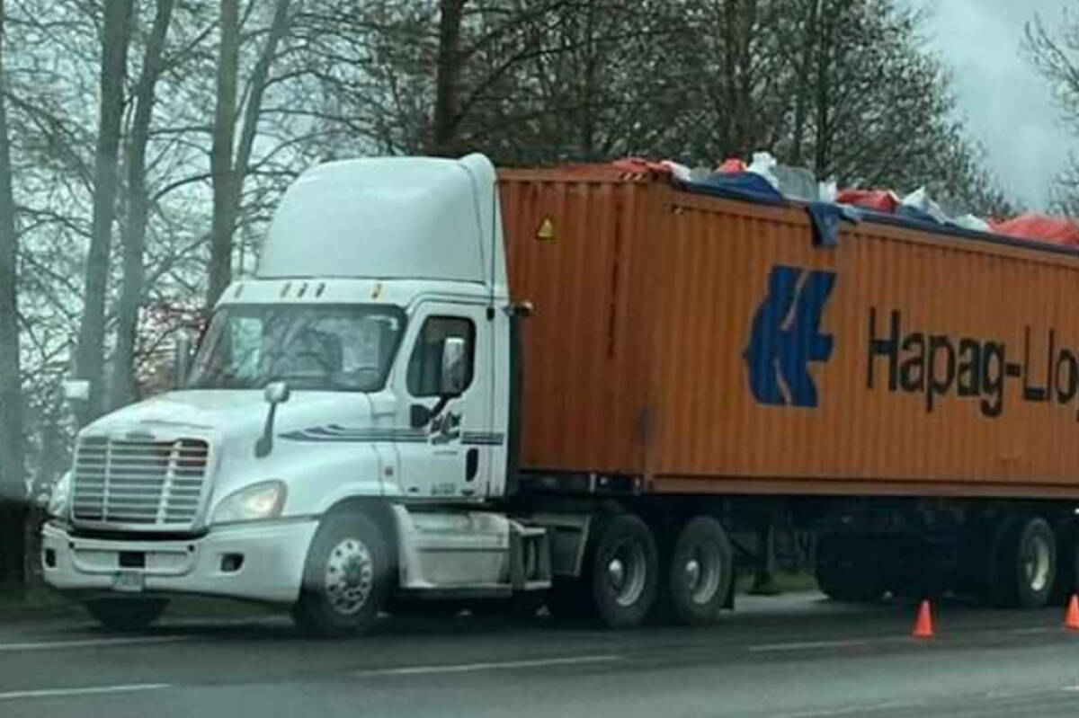 A transportation truck struck the George Massey Tunnel overpass along Highway 99 on March 26, 2024. The Ministry of Transportation says it is investigating. (Skilled Truckers of Canada/Facebook)