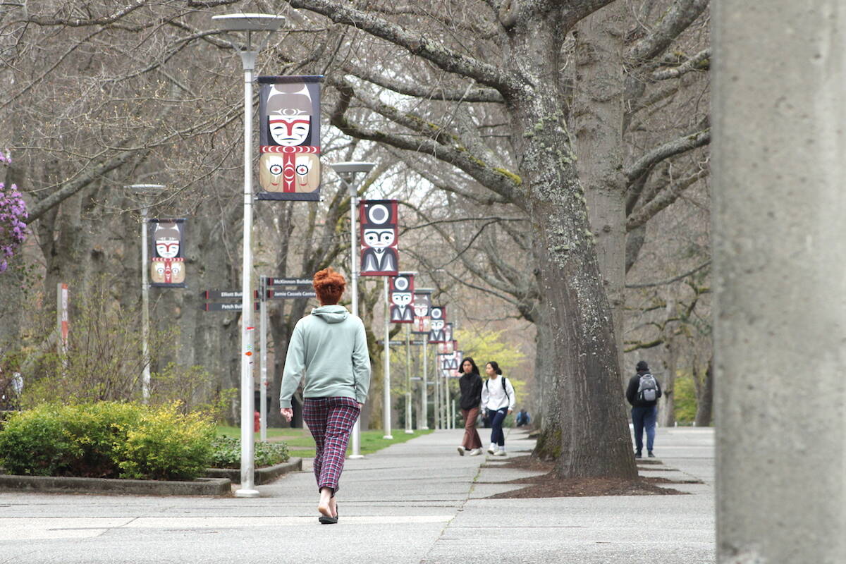 Students and economic development officials are highlighting Greater Victoria’s barriers to retaining students after they graduate from local post-secondary programs. Pictured is students walking at the University of Victoria in April. (Jake Romphf/News Staff)