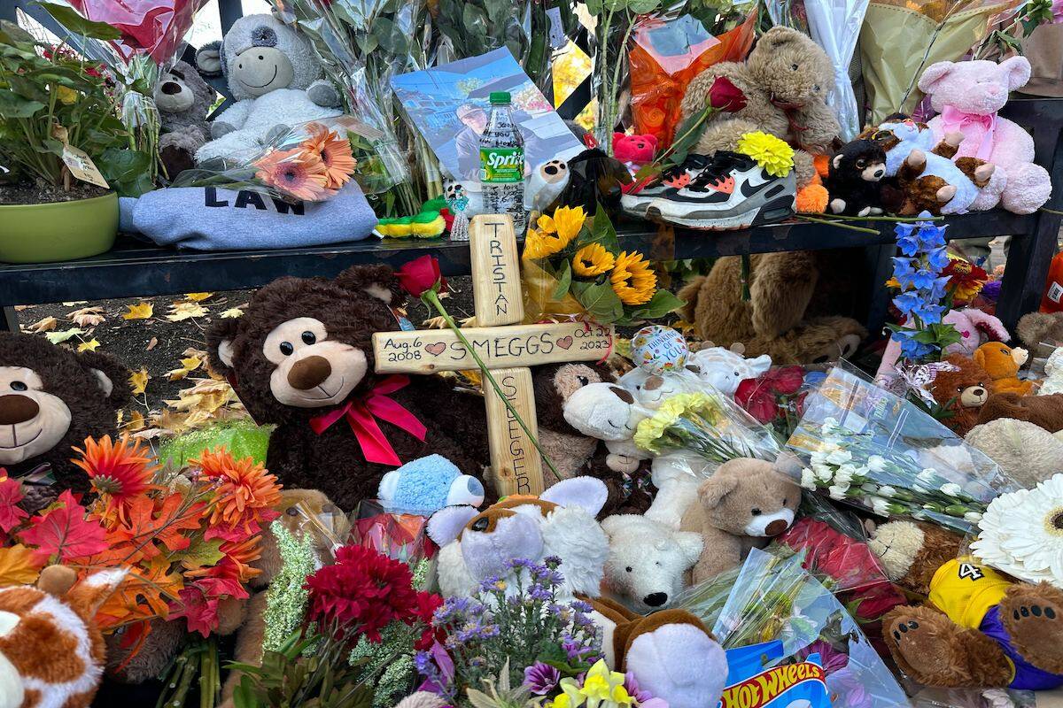 Teddy bears placed at a vigil in Ben Lee Park, Kelowna for 15-year-old homicide victim Tristan Seeger. (Brittany Webster/ Black Press Media)