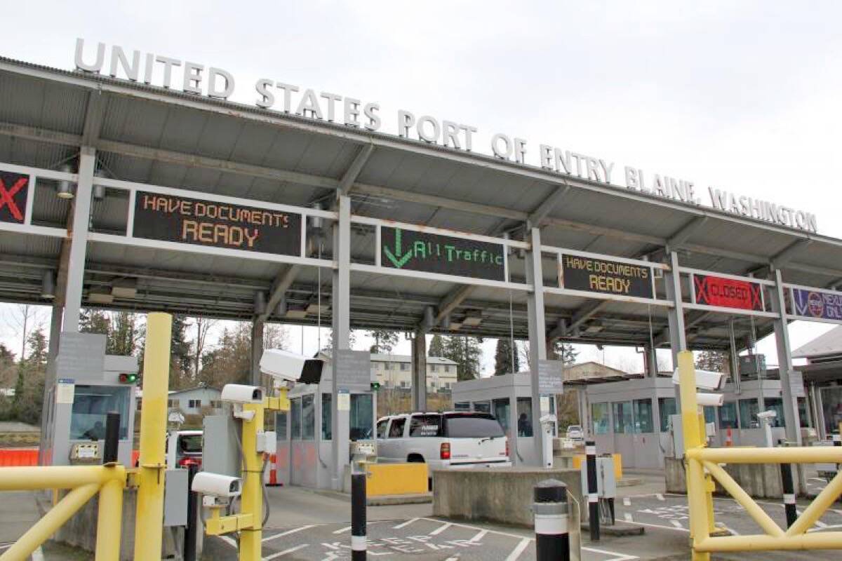 U.S. officials say officers at the Pacific Highway port intercepted a woman trying to cross on Nov. 26, 2021 using her sister’s U.S. passport and COVID-19 vaccination card. (File photo)