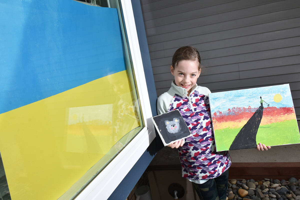 Ava Gambling sold her paintings to raise money to help Ukrainian people through the Canadian Red Cross. (Colleen Flanagan/The News)