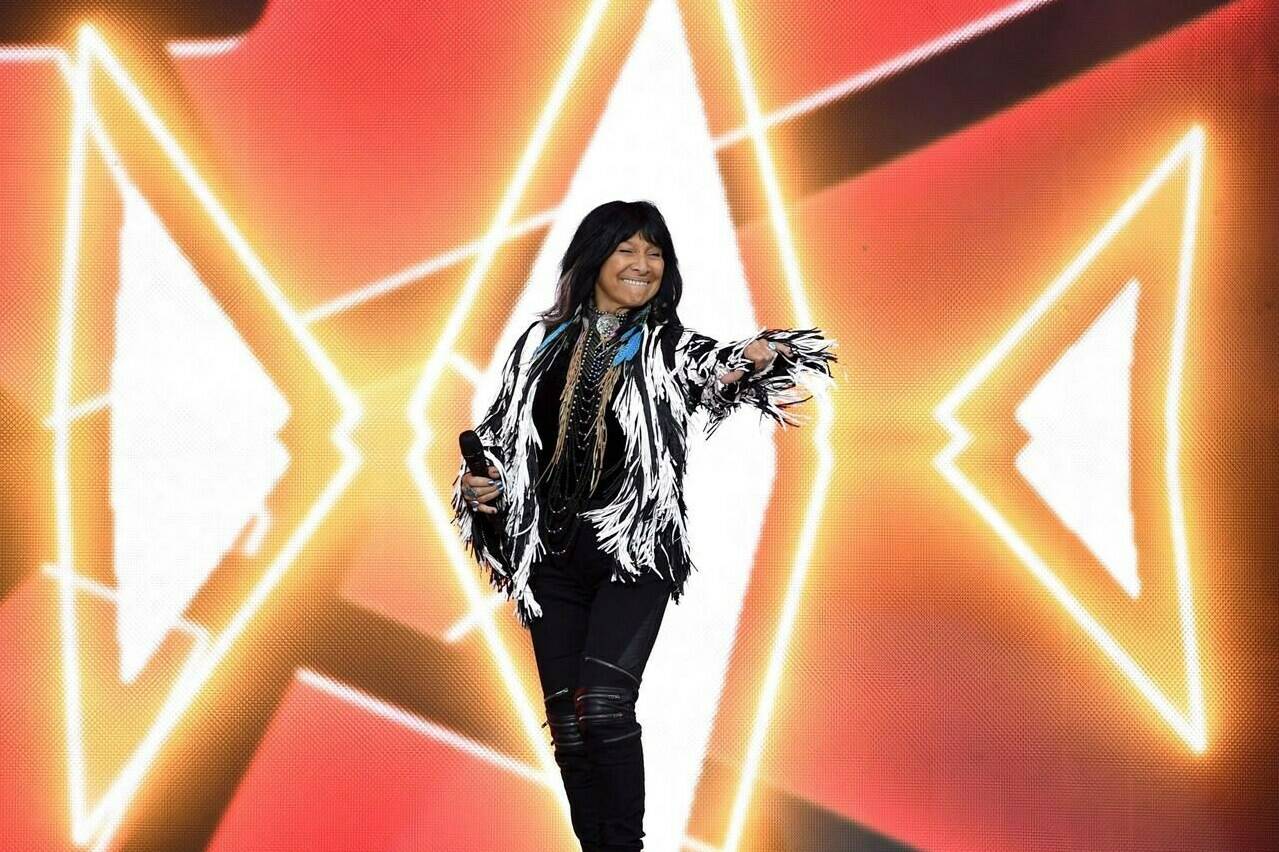 Buffy Sainte-Marie performs during the Canada Day noon hour show on Parliament Hill in Ottawa on Saturday, July 1, 2017. Sainte-Marie has announced that she’s retiring from live performances. THE CANADIAN PRESS/Justin Tang