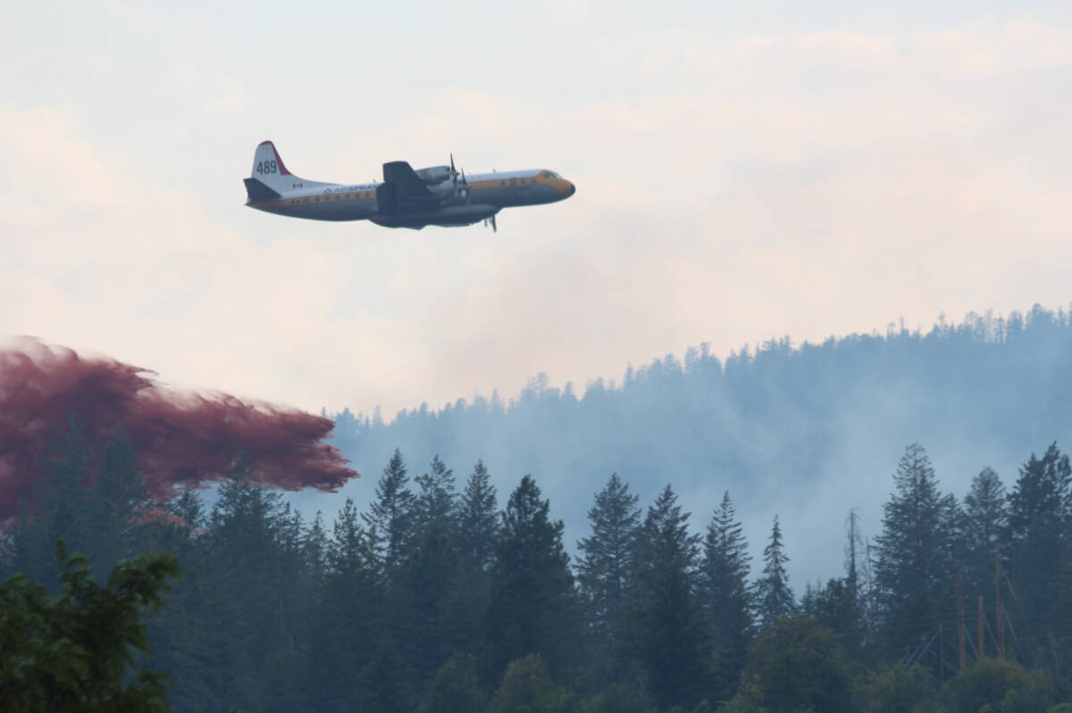 Crews responding to a wildfire just west of Castlegar, Aug. 5, 2023. Photo: Betsy Kline