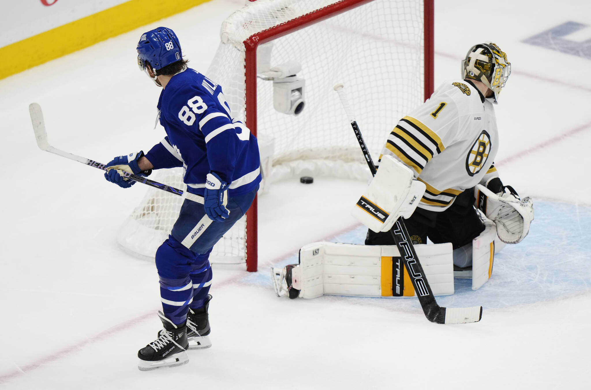 Toronto Maple Leafs’ William Nylander (88) scores on Boston Bruins goaltender Jeremy Swayman (1) during third period action in Game 6 of an NHL hockey Stanley Cup first-round playoff series in Toronto on Thursday, May 2, 2024. THE CANADIAN PRESS/Frank Gunn